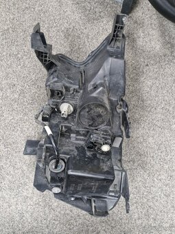 Ford ranger - Přední světla - 3