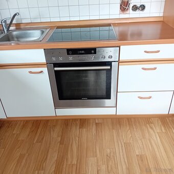 Kuchyne se všemi spotřebiči - 3