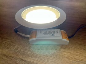 LED svítidlo vestavné 18W - 3