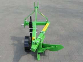Jednoradličný pluh za traktor - 3