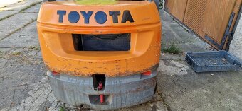 Toyota vysokozdvižný vozík 1.5 t benzín, LPG - 3
