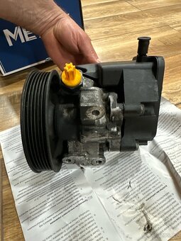 HYDRAULICKÉ ČERPADLO ŘÍZENÍ MERCEDES W204 - 3
