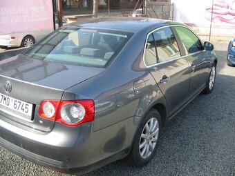 Jetta 1.9 TDI 77 kW,přední+zadní kamera - 3