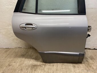 HYUNDAI SANTE FE I 2000-2006 - PRAVÉ ZADNÍ DVEŘE KOMPLETNÍ - 3