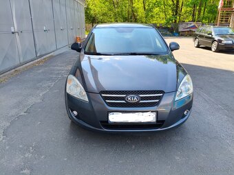 Prodám Kia Ceed 1.6 benzín,AUTOMAT - 3