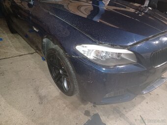BMW F10 530D rok 2010 na náhradní díly bez motoru naj 184tkm - 3