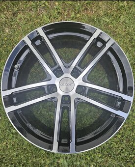 Dezent TZ DARK 8x19 5x112 ET 49 středová díra 57.1 - 3