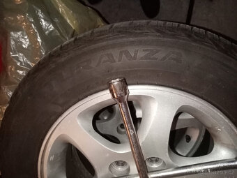 4x Bridgestone Turanza 185/65/R15 - 3