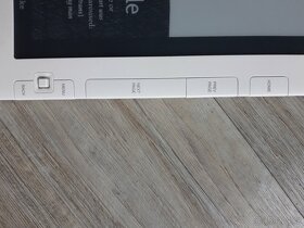 Prodám čtečku knih Amazon Kindle DX 4th Edition - 3