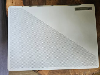 ASUS ROG Zephyrus G14 2023 - RTX 4060, AMD Ryzen 9, 1TB SSD - 3