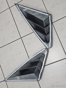 Pro Audi A3 8Y sedan triangle na zadní boční okno - 3