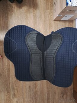 Premier Equine - Podsedlová dečka Close Contact Tech Grip pr - 3