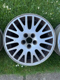 Sada Alu kol 5x100 R16 Borbet, original Škoda Style - 3