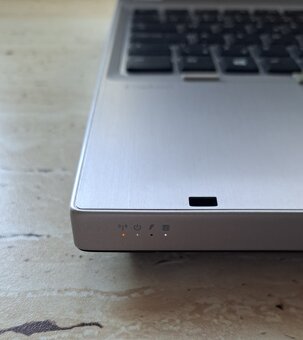 HP EliteBook 8570p/ Core i7 / 16 GB / SSD 240GB/ WIN 11 PRO - 3