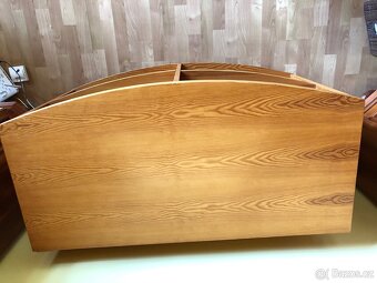 Televizní stolek z masivu - 3