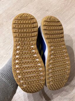 Sálová obuv Adidas velikost 36 - 3