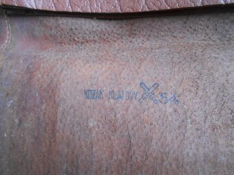 Stará, vojenská, kožená brašna. - 3