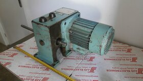 PŘEVODOVKA KOVOSVIT - 3