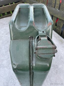 Plechový kanystr 20 L - 3