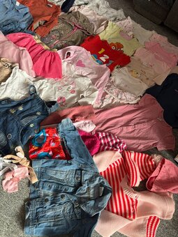 Balík oblečení - holčička 74-80 - 3