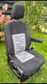 Ford Tourneo Custum - 3