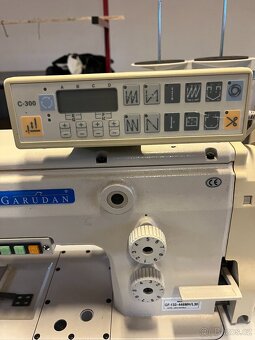 Průmyslový šicí stroj - 3