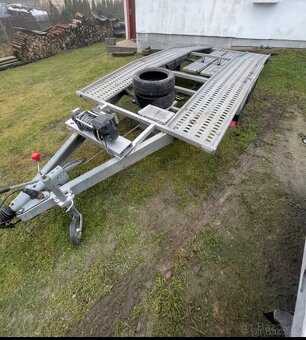 Bržděný přívěs - 3