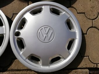 Originální poklice VW Golf III, 1HM601147 - 3