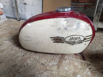Jawa 551 Jawetta, Stadion S11 a S22 - 3