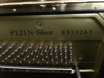 Piano YAMAHA P121N-Silent výška 121cm černá leštěná - 3