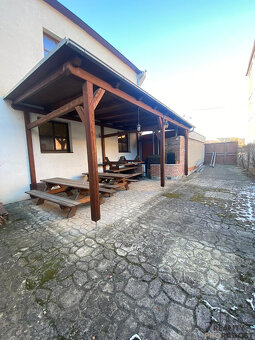 Prodej domu s restaurací a byty Přerov Dluhonská - 3