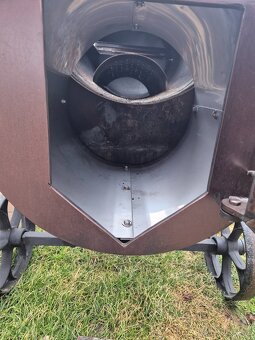 Jedinečný smoker gril - 3
