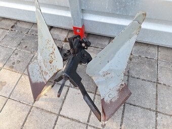 Pluh obracák Vari APH 352 - 3