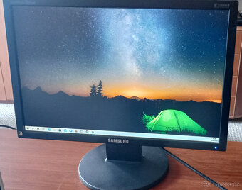 Samsung 2043NW - LCD 20", 1680x1050, 5ms, 8.000:1, 300 cd/m - 3