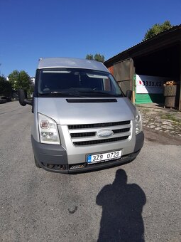 Ford Transit 2.2d  9 míst - 3