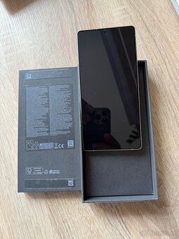 Samsung S25 Ultra - Titanium Silverblue 12GB/256GB záruka 24 - 3