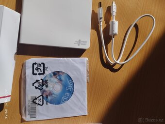 Hitachi-LG GP57 slim externí vypalovačka - 3