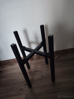 Nastavitelný stojan pro rostliny - 3