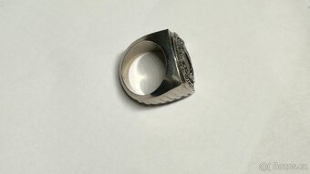 Prsten pro herní nadšence ASUS RTX 30 STRIX White Edition - 3