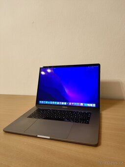 Apple MacBook Pro 15 A1707 – i7 | 16GB | 512GB - 3