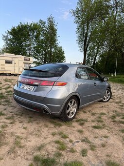Honda Civic 8g - 3