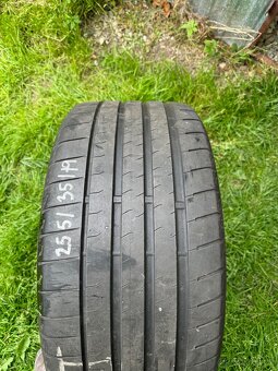 Bridgestone Potenza 255/35 R19 2ks - 3