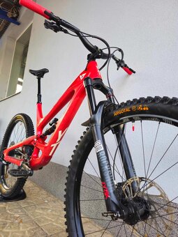 Horské kolo YT Capra CF Pro Carbon 29″ - 3