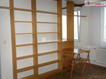 Pronájem 1kk 30m2 P9 Prosek panel po rekonstrukci komora čás - 3