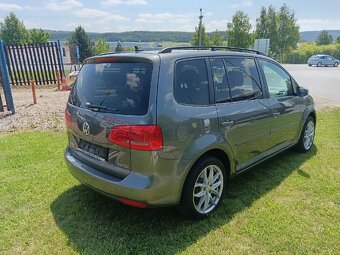 VW TOURAN 2,0 TDI DSG - 3