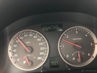 Prodám Volvo V50 2.0D 100kw. r.v.2007 - 3