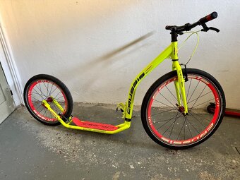 Crussis Urban 4.4 - 3