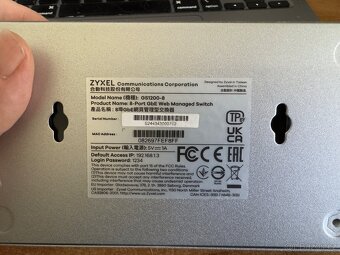 Switch ZyXEL GS1200-8 (záruka) - 3