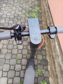 Elektrická koloběžka Xiaomi 4 lite 2nd gen - 3