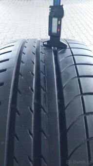 Prodám 2 x letní pneu Goodyear 255/40/19 - 3
